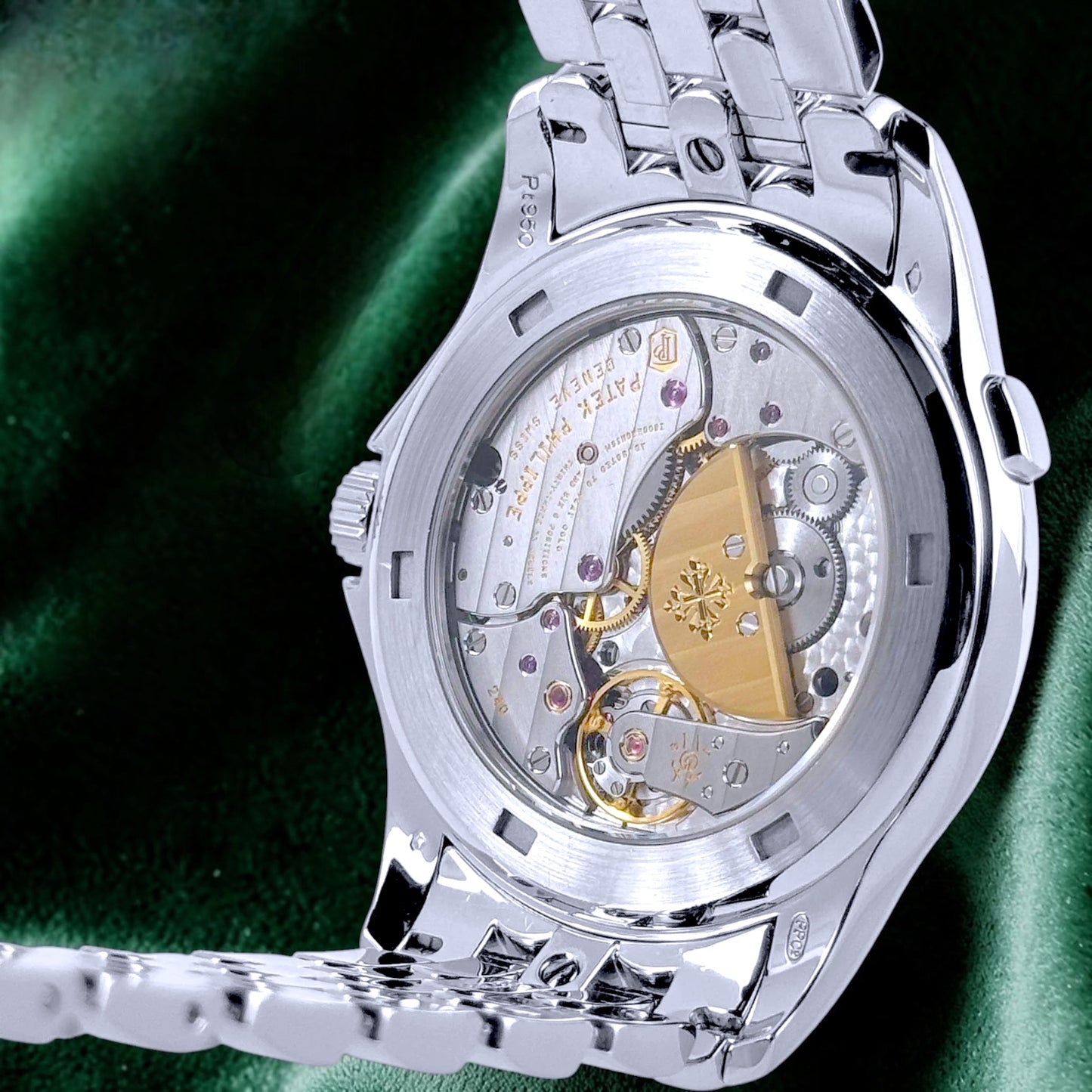 Patek Philippe World Time | Ref 5131/1P | A Cloisonné Enamel Platinum Worldtime Wristwatch