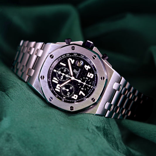Audemars Piguet Royal Oak Offshore Chronograph Black Offshore | ICONIC 'THE BEAST' Full Set Unpolished 1st Generation Black Theme