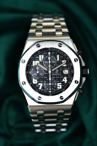 Audemars Piguet Royal Oak Offshore Chronograph Black Offshore | ICONIC 'THE BEAST' Full Set Unpolished 1st Generation Black Theme