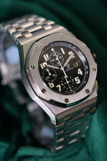 Audemars Piguet Royal Oak Offshore Chronograph Black Offshore | ICONIC 'THE BEAST' Full Set Unpolished 1st Generation Black Theme