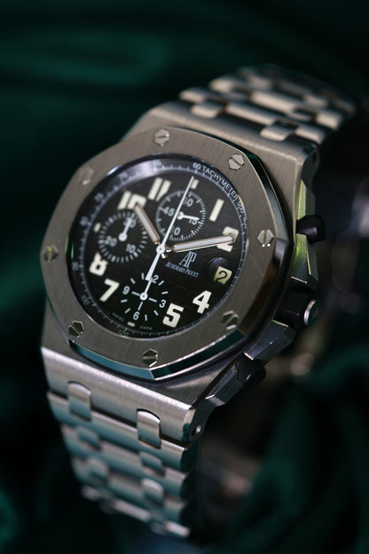 Audemars Piguet Royal Oak Offshore Chronograph Black Offshore | ICONIC 'THE BEAST' Full Set Unpolished 1st Generation Black Theme
